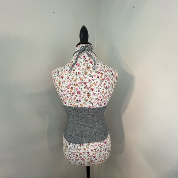 Brandy Melville grey cropped halter top - Picture 3 of 5